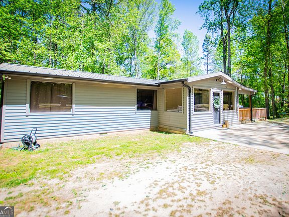 4th image of 336 Posey Rd