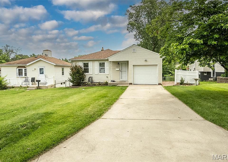 9305 Cloverhurst Dr, Saint Louis, MO 63123 | Zillow