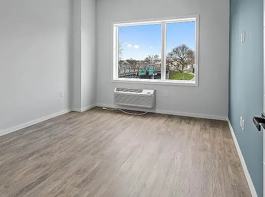 Rented by Elmekies Equities | media 15