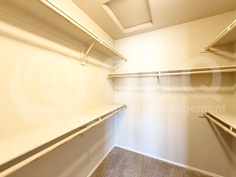 1350 S Greenfield Rd #2017 — Photo 7