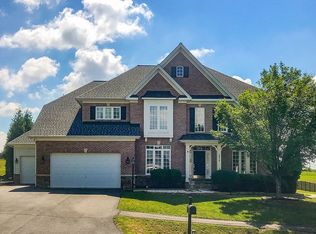 16016 Garriland Dr, Leesburg, VA 20176