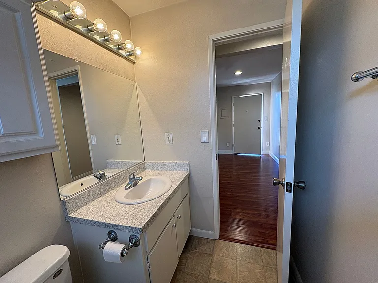hbs16641 — Photo 22