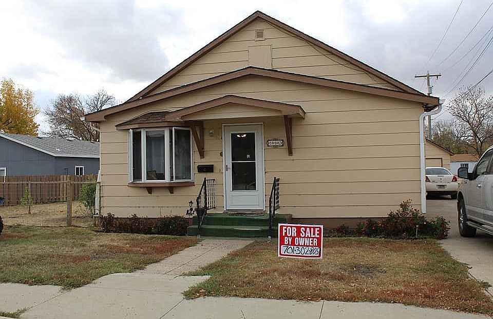 1st image of 112 9th St N