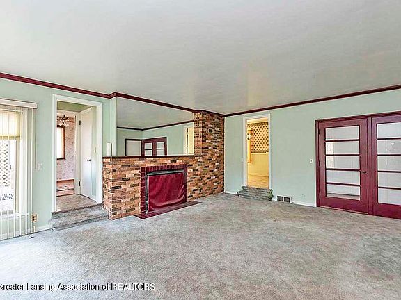 3rd image of 4721 Nakoma Dr