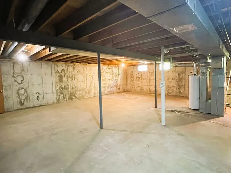 10437 Cable Ave — Photo 23