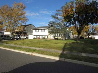 341 Lakeview Ave, Hammonton, NJ 08037