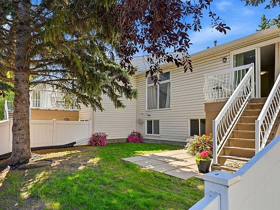 2nd image of 237 E Sabrina Way SW