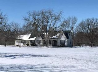 111 Old Campbell Rd, Seguin, TX 78155