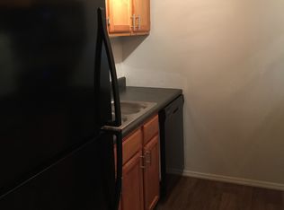 604 Cross Creek Dr APT E, Saint Louis, MO 63141