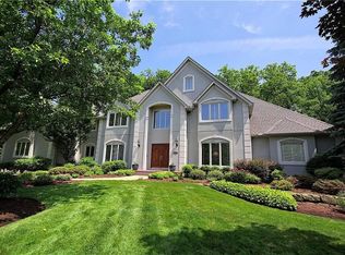 440 Club Dr, Aurora, OH 44202