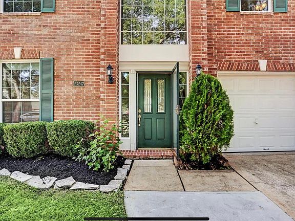 4th image of 23247 Diamond Knoll Ct