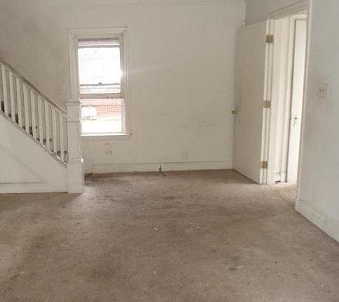 5th image of 13050 Glenfield St