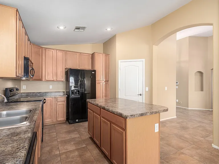 1238 W Dana Dr — Photo 19