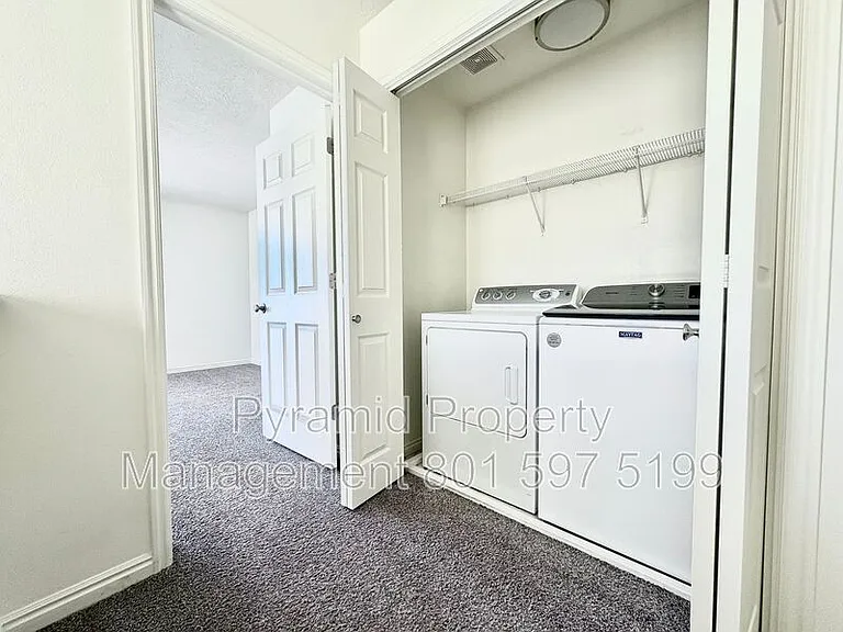 1553 W Vivante Way — Photo 9