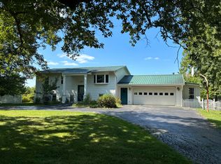 870 W Bunkum Rd, Rensselaer, IN 47978