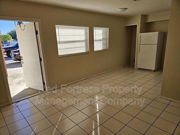 3rd image of 2510 Central Ave APT 5