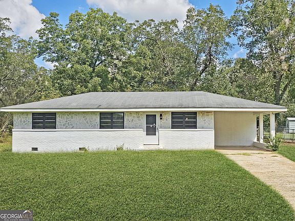 3rd image of 84 Adkerson Dr