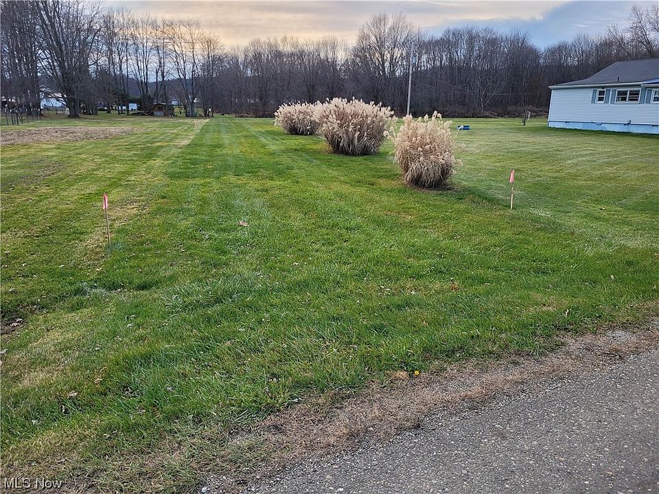 2nd image of 9999 SE Newport Rd