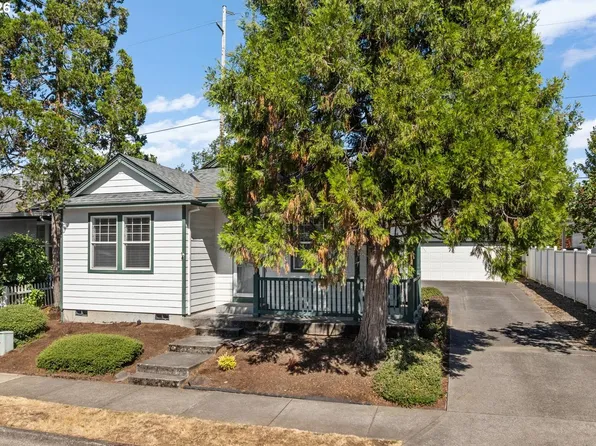730 NE Pacific Dr, Fairview, OR 97024