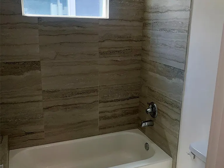 10209 Las Nubes Ave — Photo 23