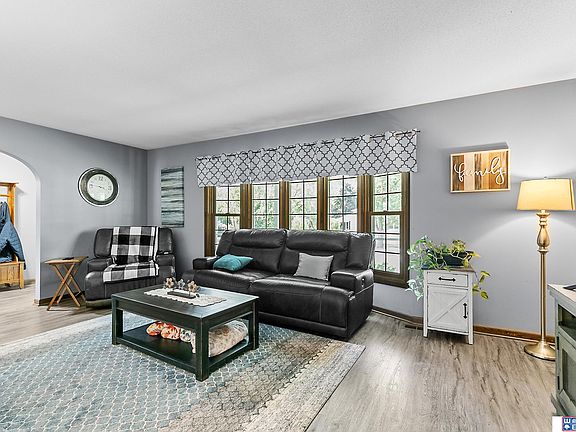 4th image of 8101 Trendwood Dr