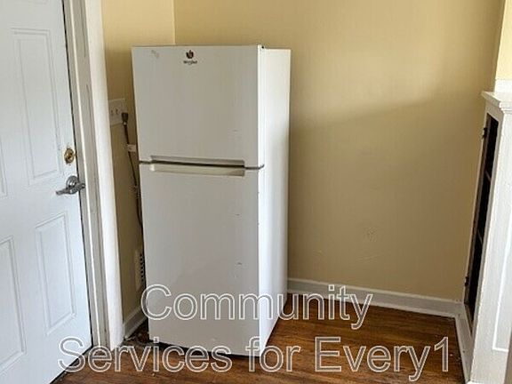 5th image of 247 Roesch Ave #45A