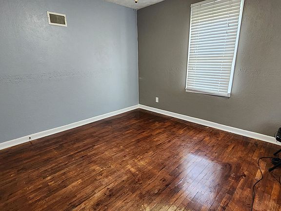 4th image of 505 S Cottonwood