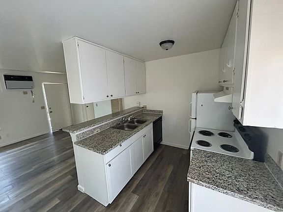 4th image of 610 E Pine St APT 10
