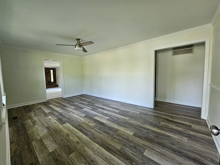 8405 Rugby Rd — Photo 4