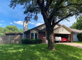 1823 Riata Dr, Woodway, TX 76712