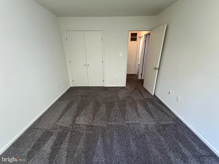 5566 Burnside Dr — Photo 23