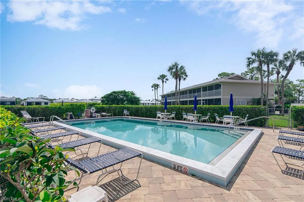 2 bed, 2.5 bath, 1129 sqft, $2,200 — Photo 1