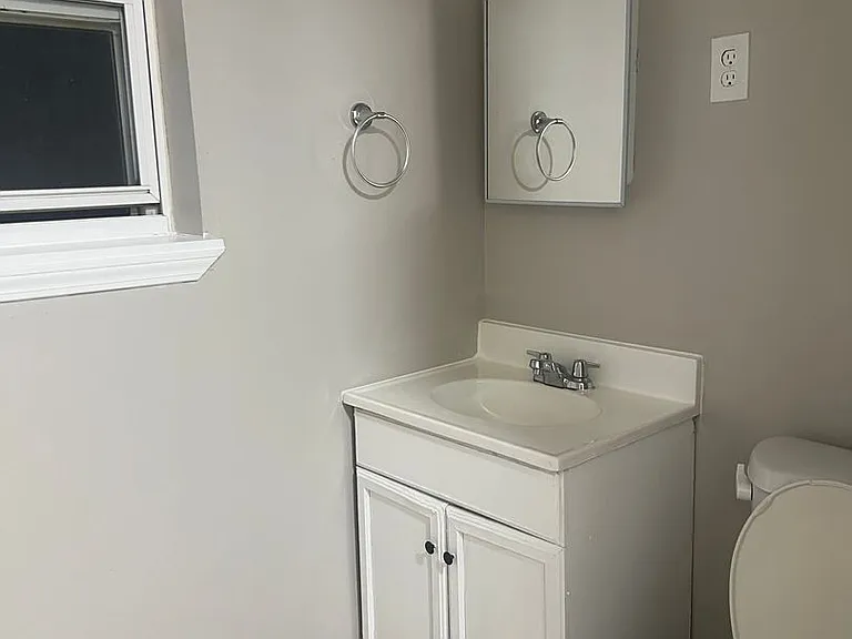 1505 N Tuxedo St — Photo 5