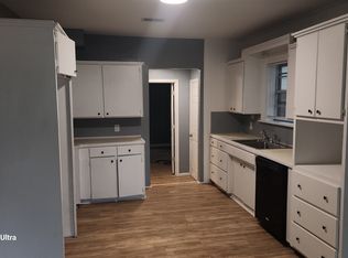 604 Moses St, Hope, AR 71801