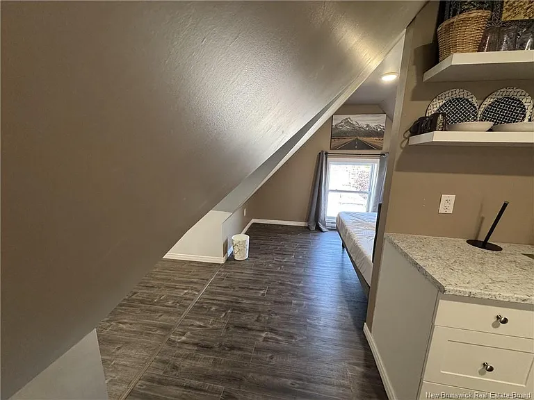 318 Main St #G — Photo 8
