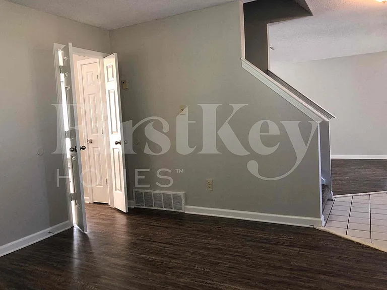 3770 Richbrook Dr — Photo 4