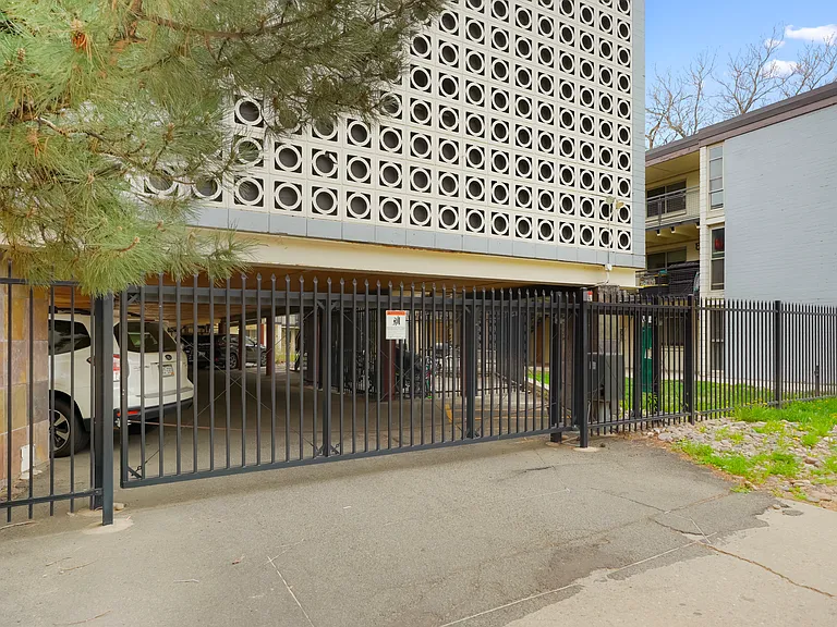 2860 W 32nd Ave — Photo 28