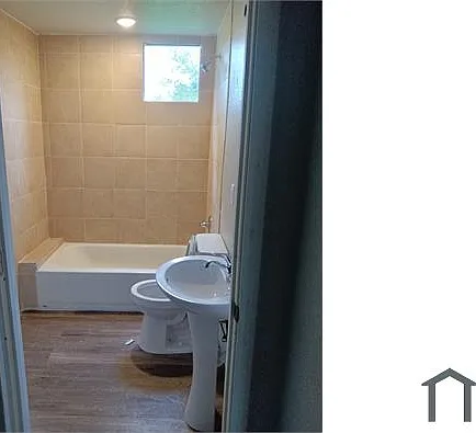 3 bed, $1,400 — Photo 3