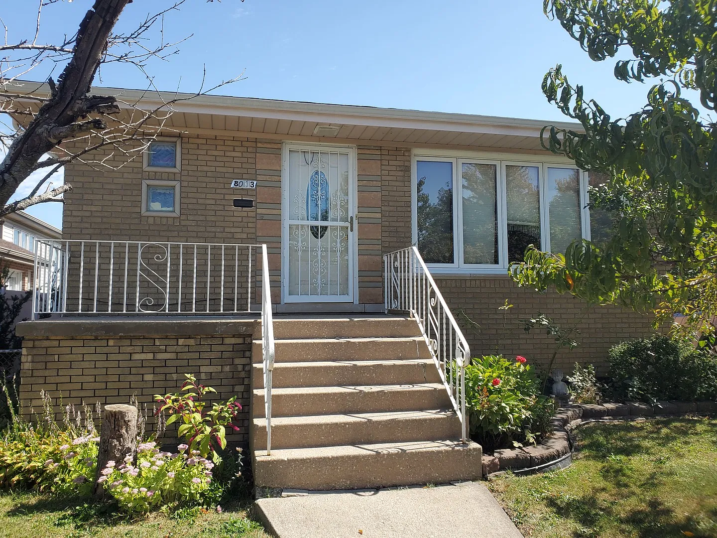 8033 Mansfield Ave photo 1