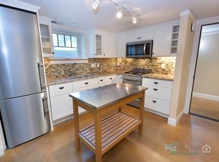 4105 SE Oak St #B, Portland, OR