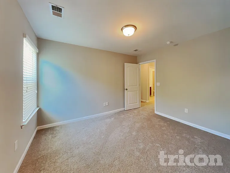 162 Eventine Way — Photo 10