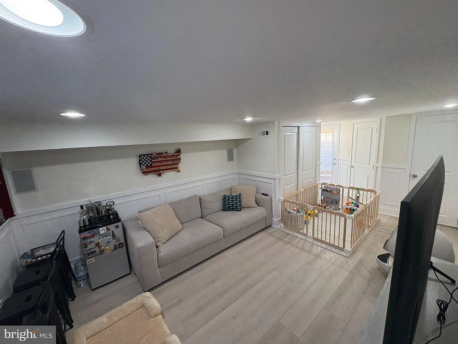 2 bed, 1.0 bath, 812 sqft, $2,100 — Photo 4