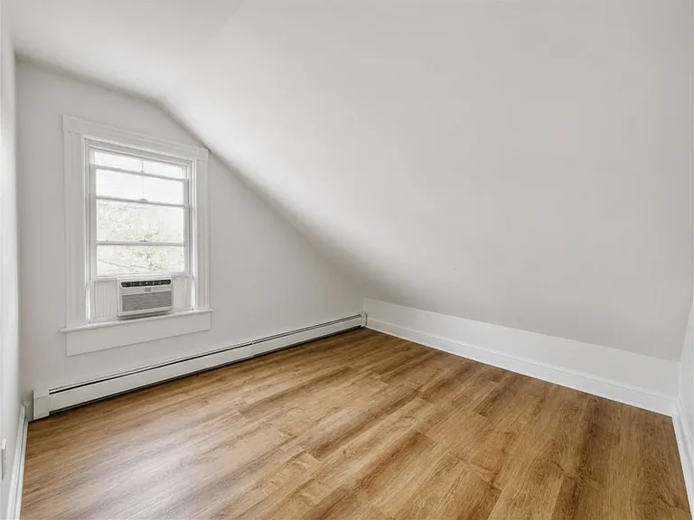 276 Atlantic St #3 — Photo 6