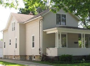 745 E Benton St, Aurora, IL 60505