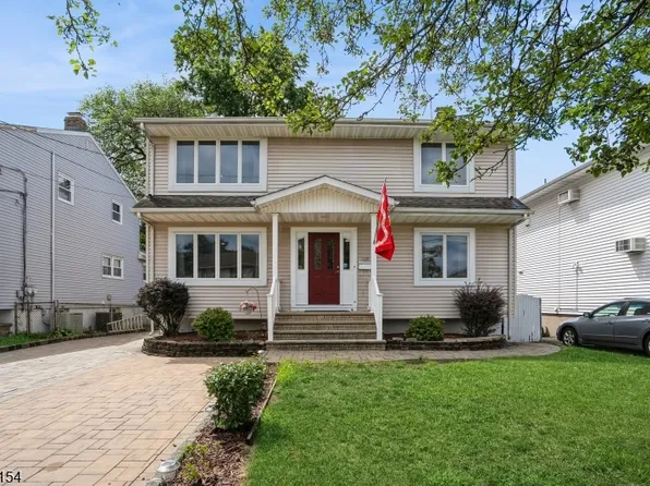 298 Nedellec Dr, Saddle Brook Twp., NJ 07663