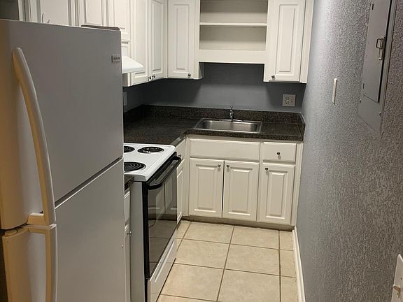 3rd image of 8293 San Jose Manor Dr E #2