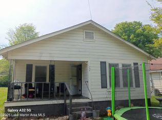 709 Woodlawn Ave, Sylacauga, AL 35150