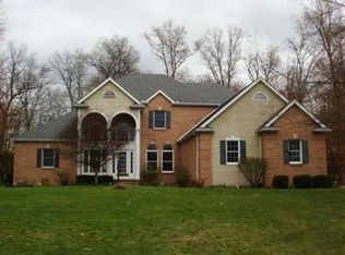13859 Hearthside Dr, Granger, IN 46530