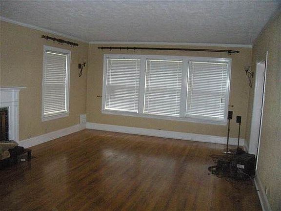 4th image of 4530 Alamosa St