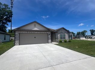 4079 W Snapdragon Dr, Columbia, MO 65203